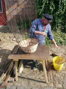 08190023.jpg (67638 Byte)